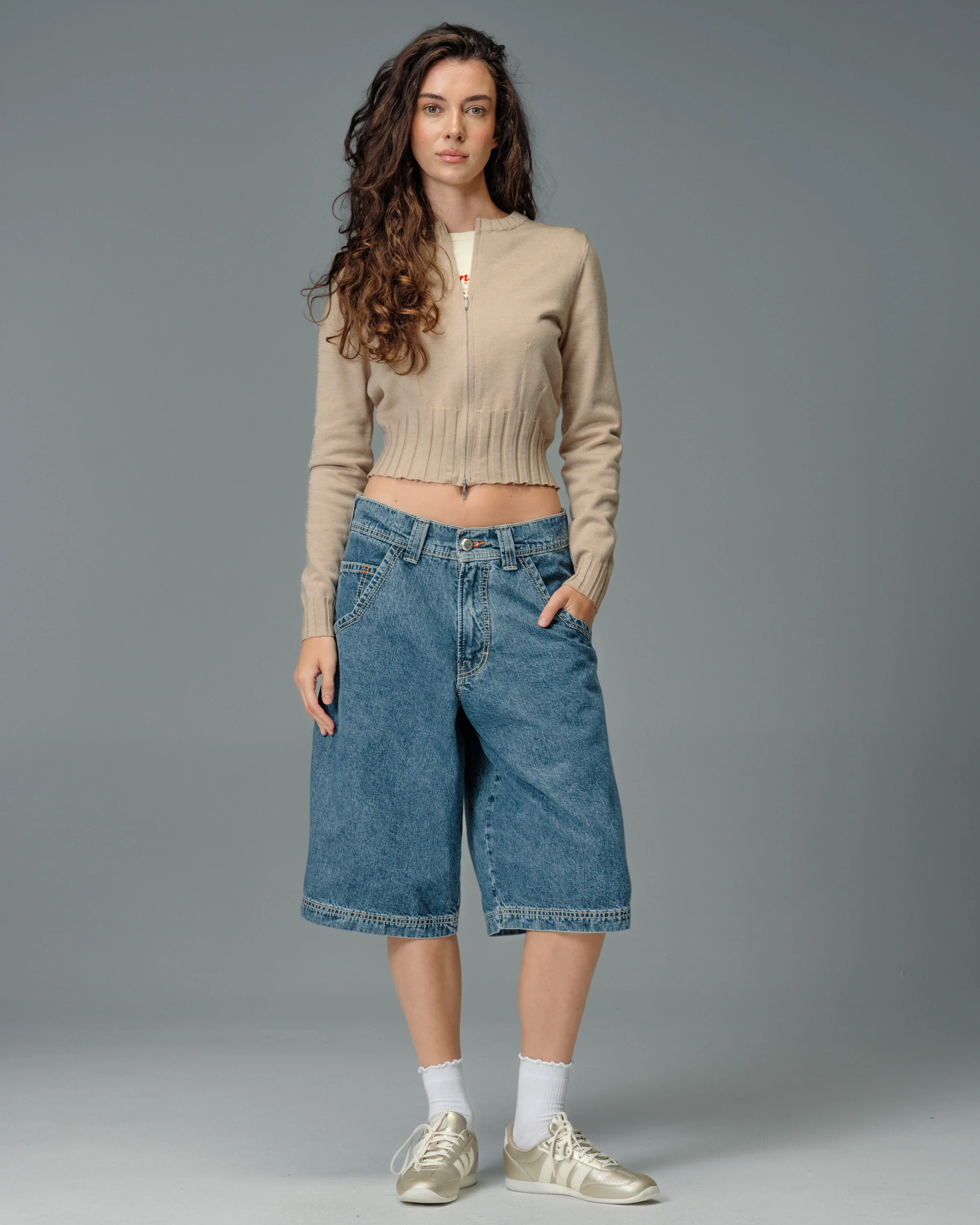 W Wizard Shorts. 15" Inseam. Dark Stone. - Image 2